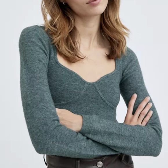 Aritzia Wilfred Long Sleeve - Picture 7 of 7